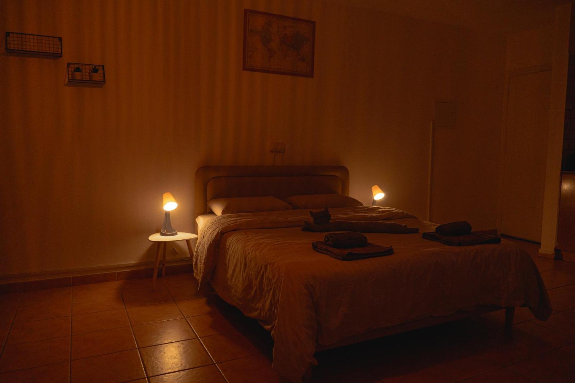 Albergue Nissus Urban Ayia Napa Habitación foto
