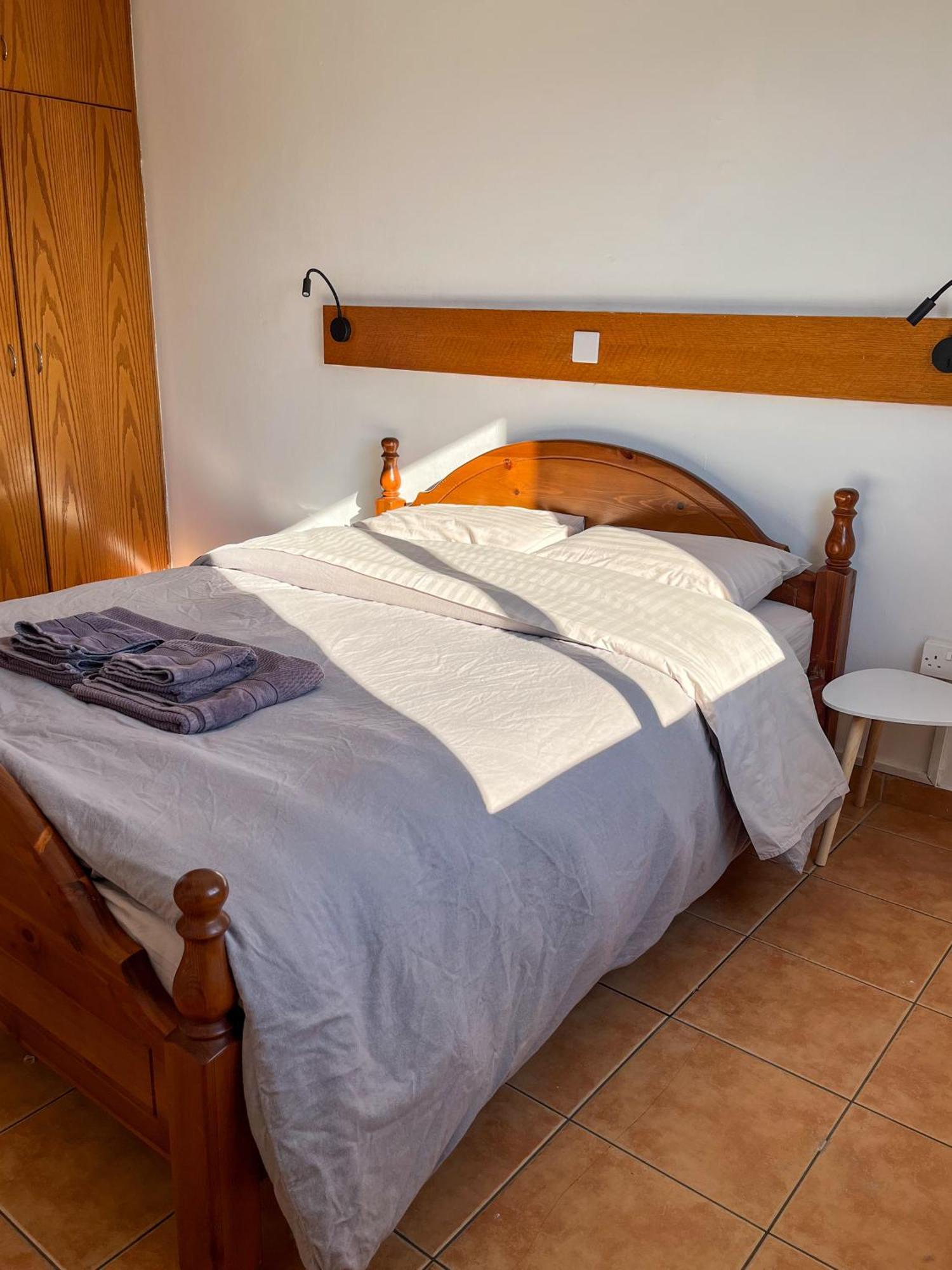 Albergue Nissus Urban Ayia Napa Exterior foto