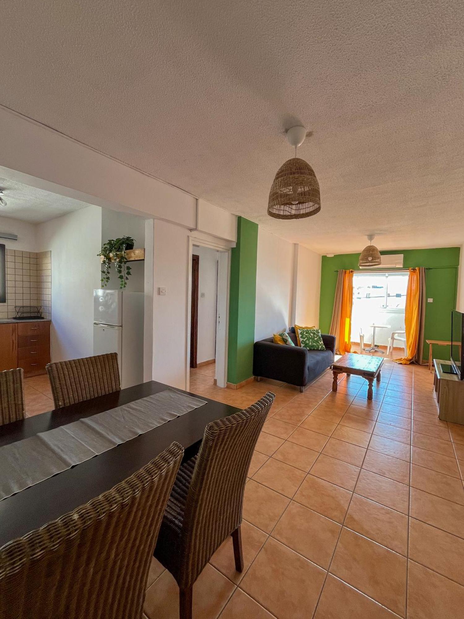 Albergue Nissus Urban Ayia Napa Exterior foto