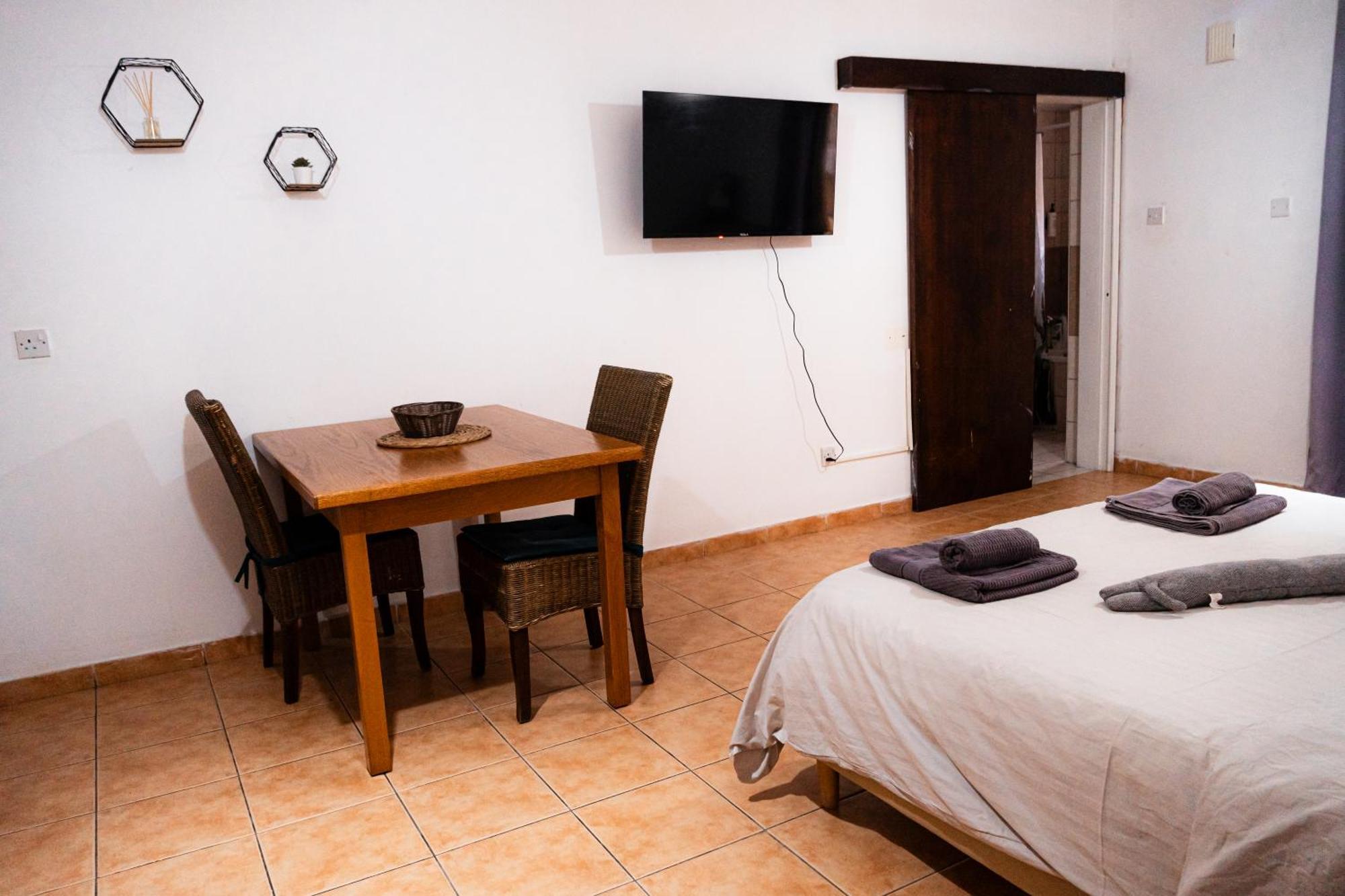 Albergue Nissus Urban Ayia Napa Habitación foto
